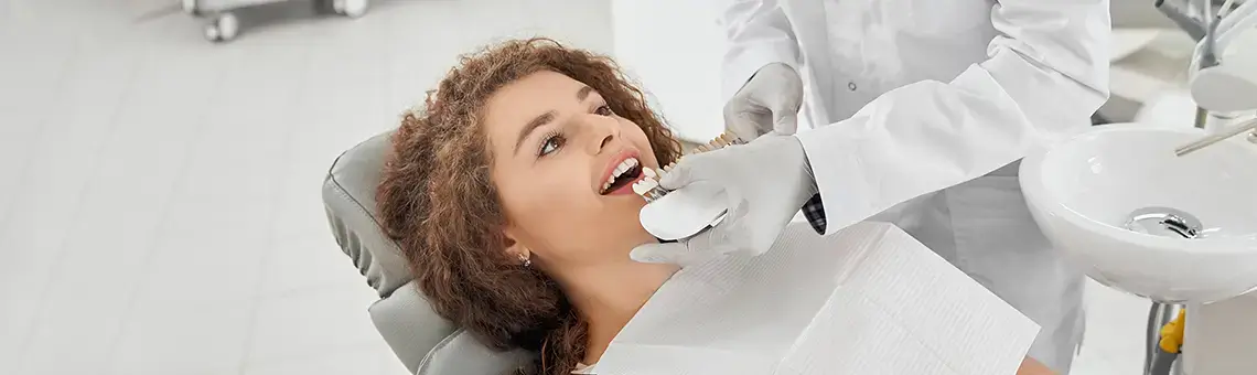 What is the Treatment Process for Straightening Teeth with Invisalign?