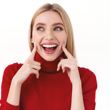 Why Do People Choose a Cosmetic Dentist to Improve Their Smile?